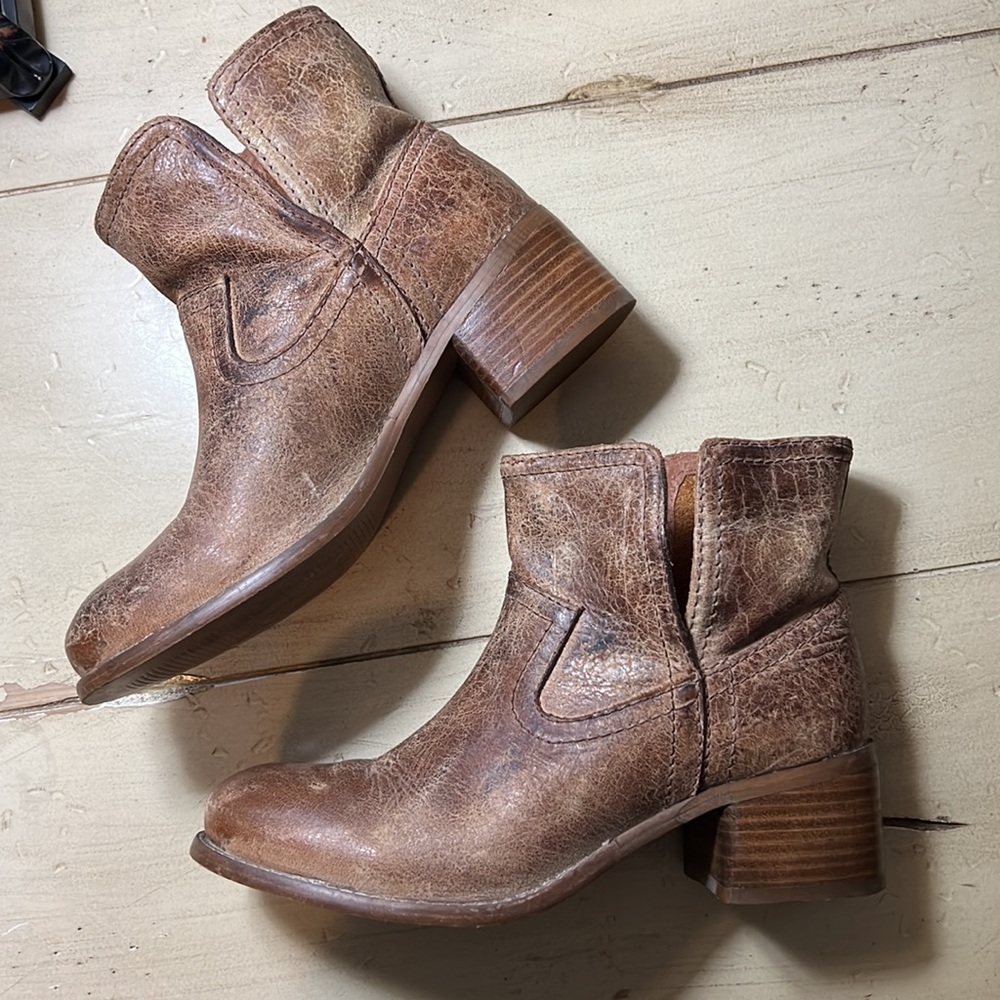 Diba true walnut grove booties
